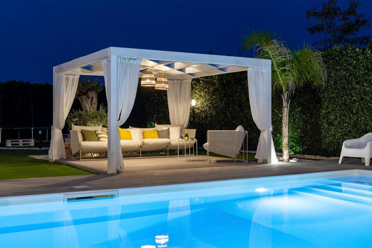 Villa Gemma Mare E Piscina Riscaldata Santa Maria Del Focallo Exterior photo